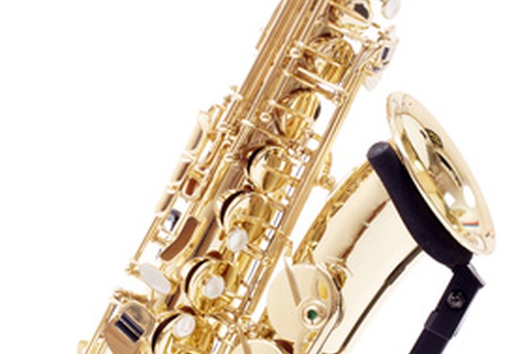 Las bandas lideradas por saxofones y otros instrumentos de viento se volvieron más populares en las décadas de 1930 y 1940.