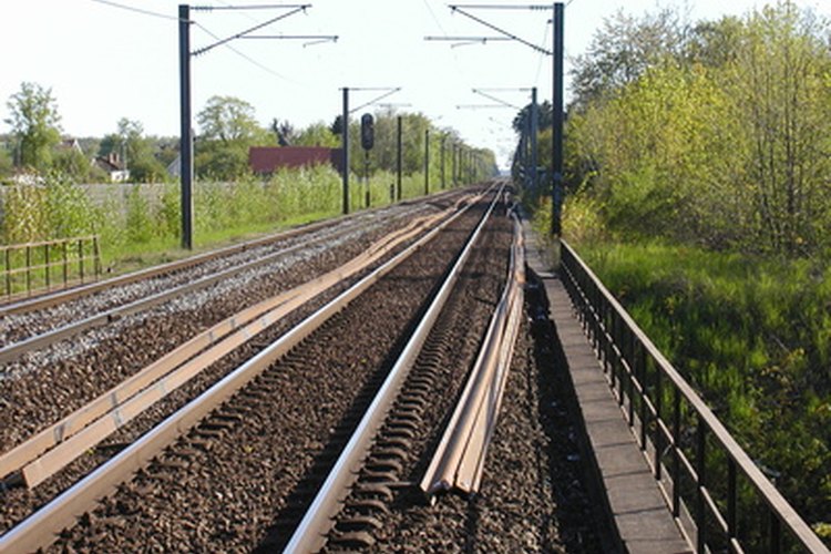 Para mantener su precisión en viajes en tren, los relojes mecánicos deben resistir el magnetismo.