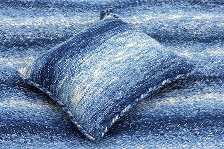 Muchas almohadas no pueden lavarse debido al material que las rellena o a la tela exterior.