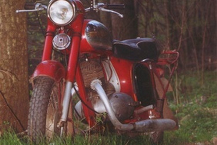 Durante seis años, la XR100 y XR100R sólo estaban disponibles en color rojo.
