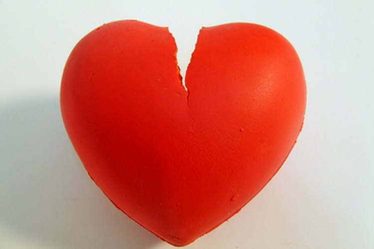 Necesitas paciencia y un corazón abierto para recuperar la confianza de tu pareja tras engañarla.