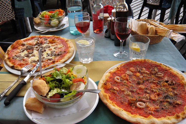 Una comida italiana a menudo comienza con una buena ensalada.