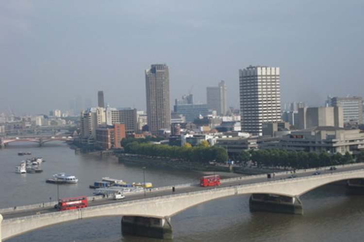 Londres es la ciudad más grande de Inglaterra.