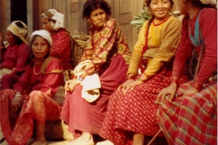 Los vestidos de las mujeres campesinas eran largos y simples.