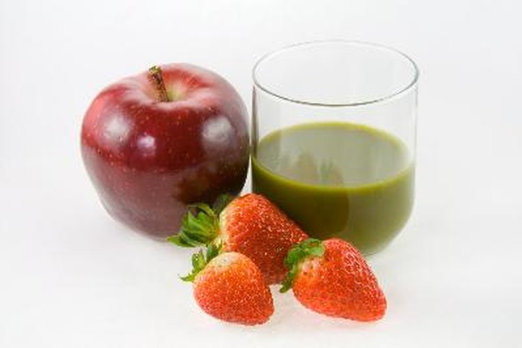 El kiwi es una fruta versátil con alto contenido de vitaminas y nutrientes.