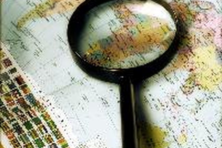 Busca en el mapa características que puedas identificar.