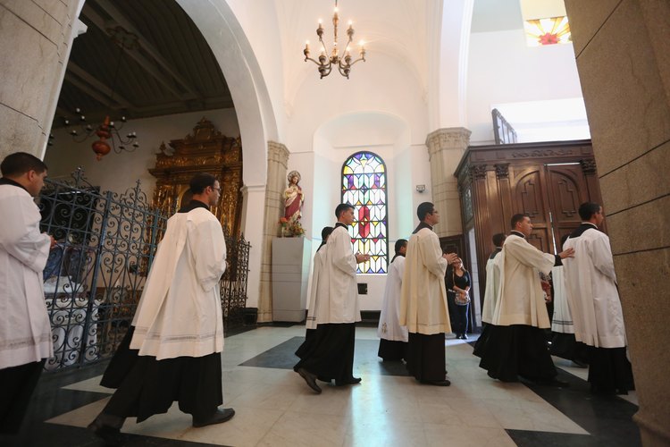 La religión está presente en muchas fiestas del país.