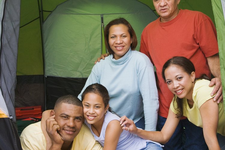Disfruta tu tiempo de familia acampando en Carnation.