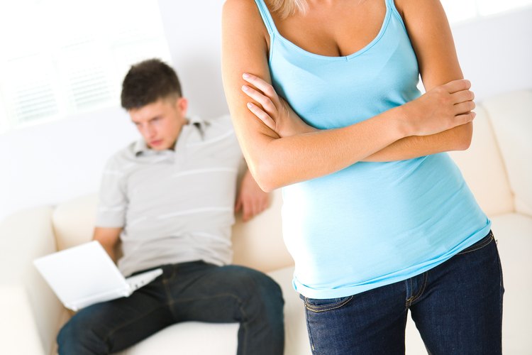Los adolescentes a menudo dejan a sus viejos amigos por otros nuevos.