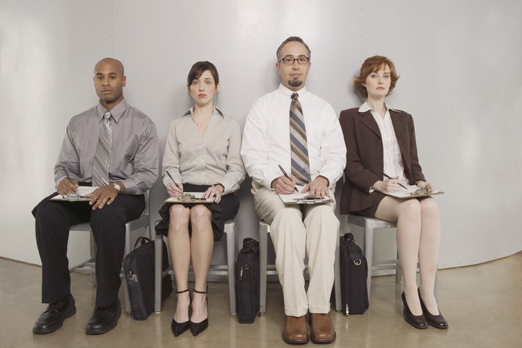 El programa de desempleo alienta a los beneficiarios a que sigan buscando trabajo.