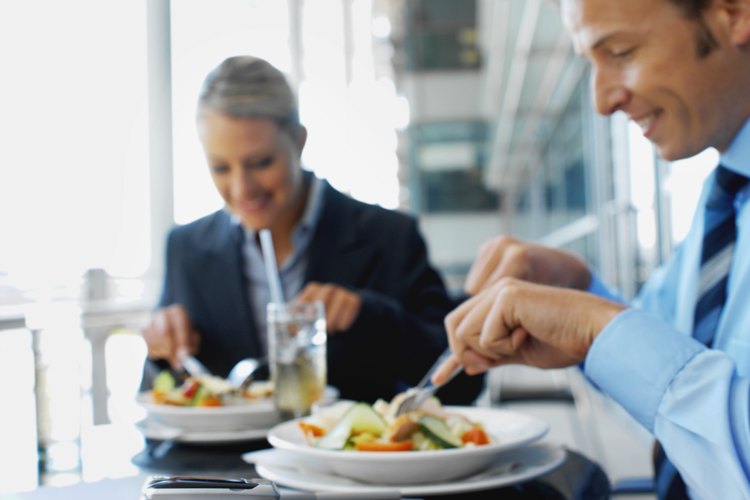 Haz una lista de premios por puntos correspondientes, como un almuerzo en una cafetería.