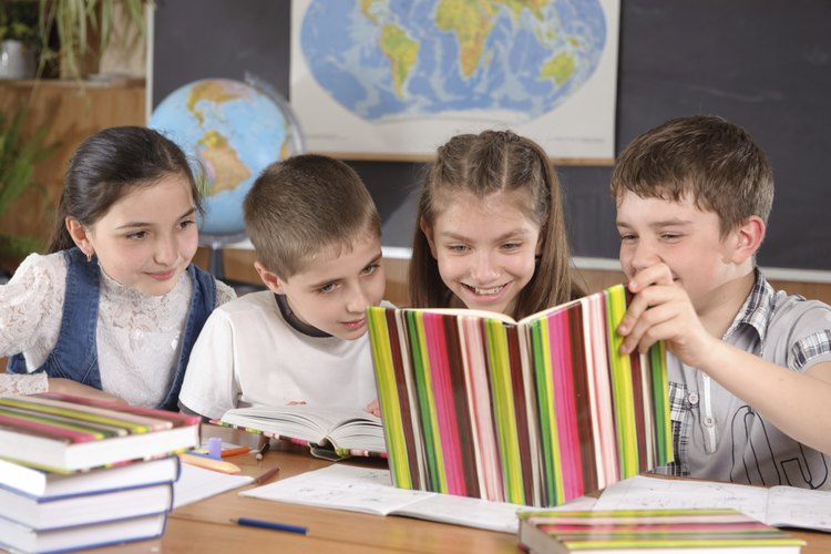 Desafía a otra clase a un concurso de geografía.