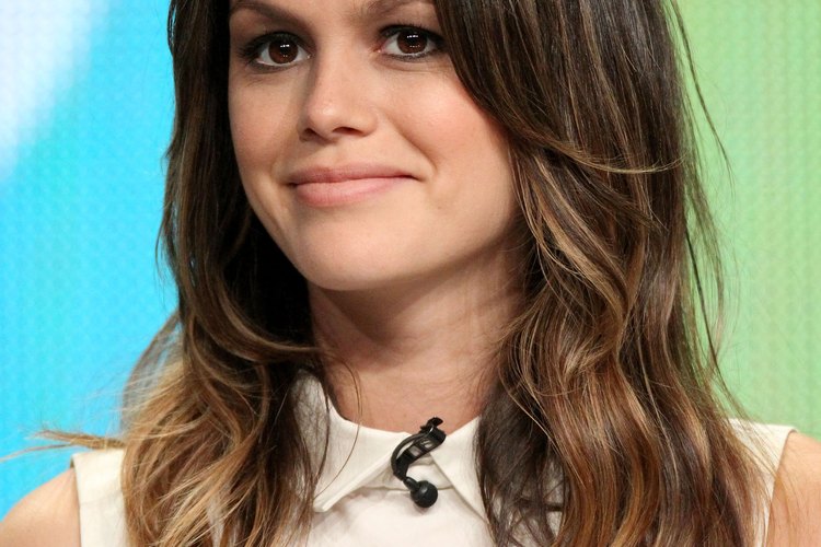 El color de cabello de Rachel Bilson es un perfecto ejemplo del estilo playero ombré.