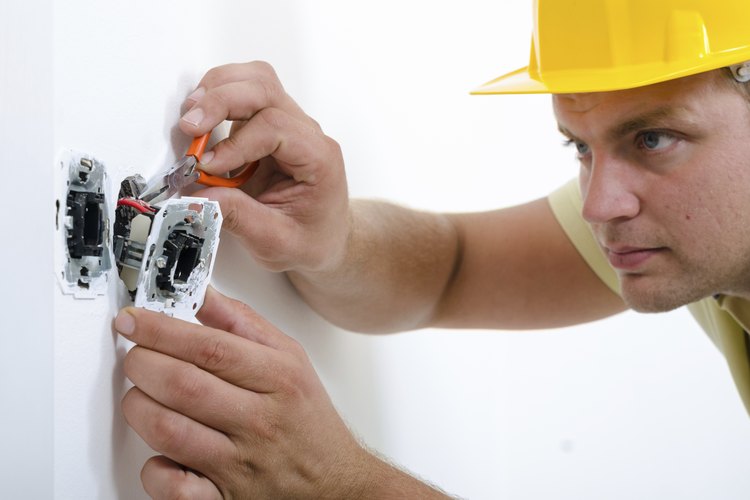 Para hacer que una secadora de voltaje alto funcione en uno bajo, tendrás que instalar un transformador.