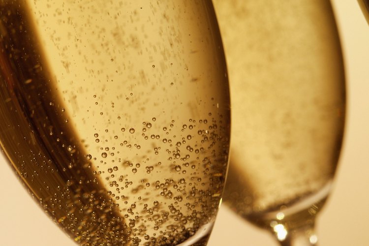 Si el vino burbujeante no es de Champagne, entonces no es champaña.