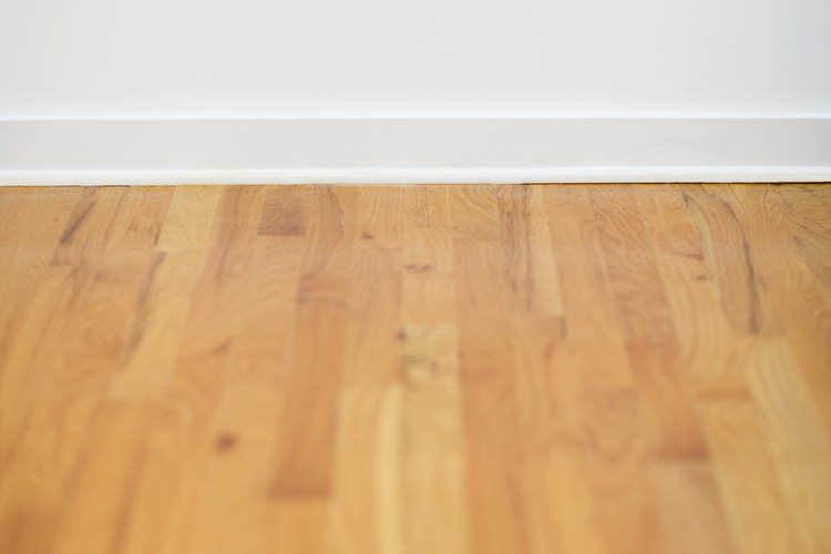 Cómo preparar el piso para colocar un piso de madera flotante.