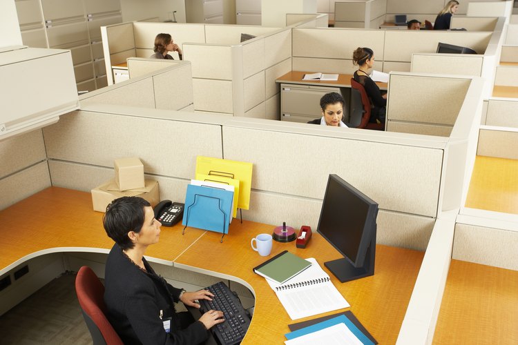 Agregar color a espacios de trabajo que no dicen nada puede mejorar la productividad y los estados de ánimo de los empleados.