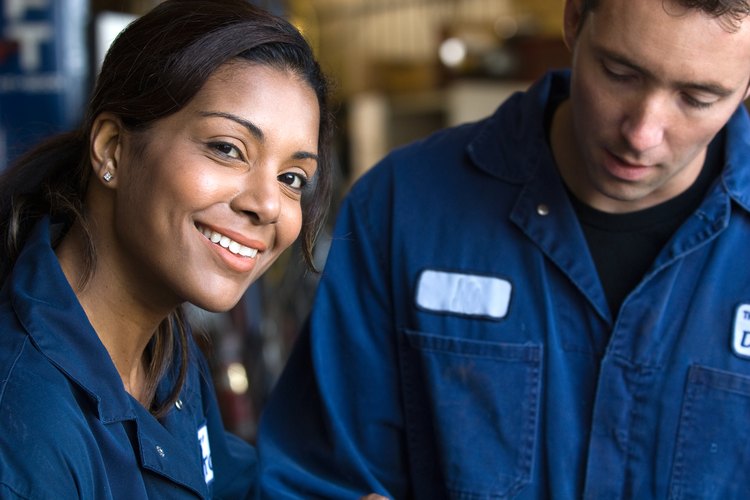Estudia mecánica automotriz y siempre tendrás empleo.