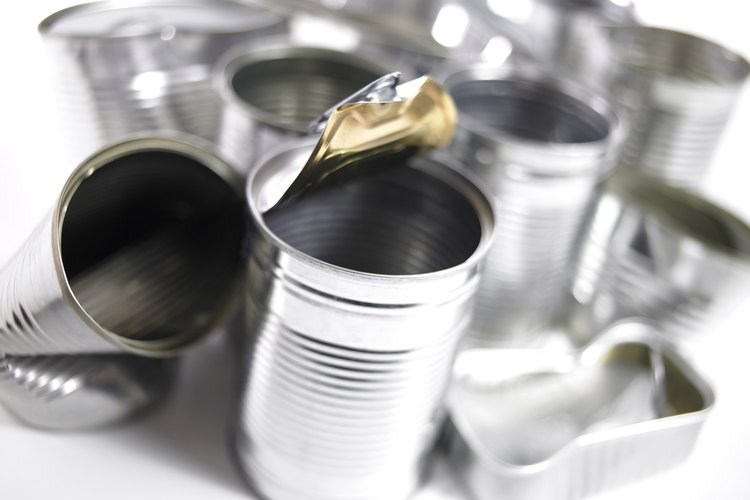 El aluminio es muy usado para procesar o conservar los alimentos.