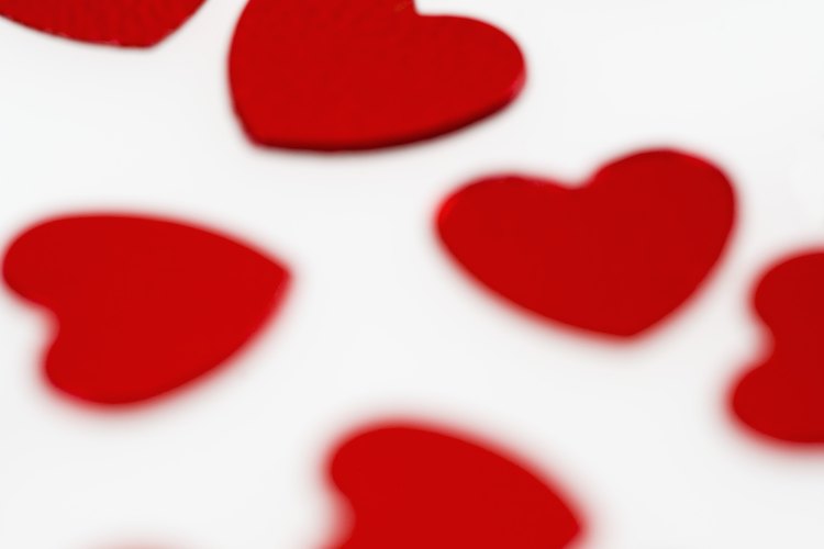 El corazón rojo es un símbolo tradicional del amor en las civilizaciones occidentales.