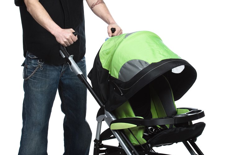 El permiso por paternidad ayuda a los padres a entablar una relación con sus hijos.