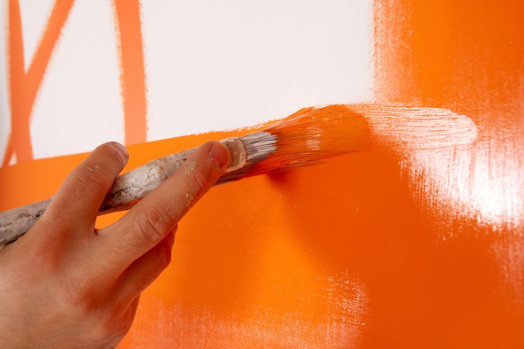 Capas muy finas de pintura pueden hacer que los solventes no perjudiquen la espuma.