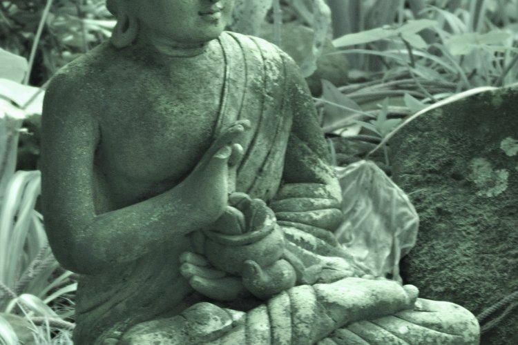 El budismo toma su nombre de su fundador, Siddhartha Gautama, un príncipe indio nacido aproximadamente 500 años A.C.