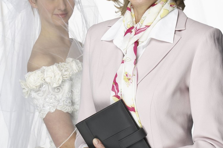 Delega tus responsabilidades y tareas de boda a un coordinador de eventos.