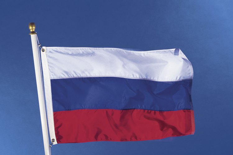 Un extranjero puede convertirse en un ciudadano de la Federación de Rusia por nacimiento, registro, ascendencia o naturalización.