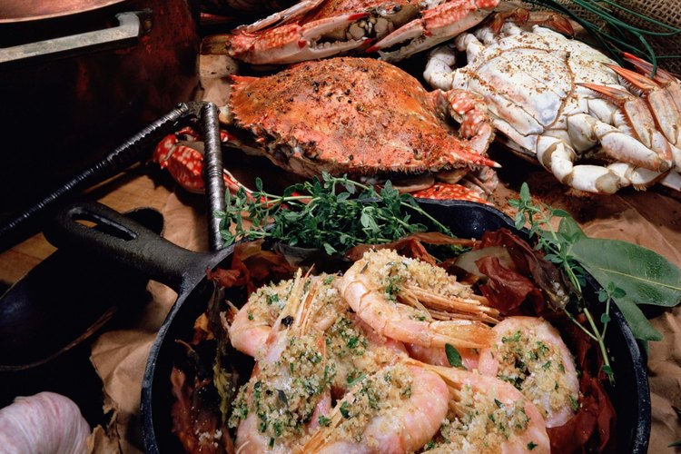 La cocina cajún a menudo incluye mariscos y sabor picante.