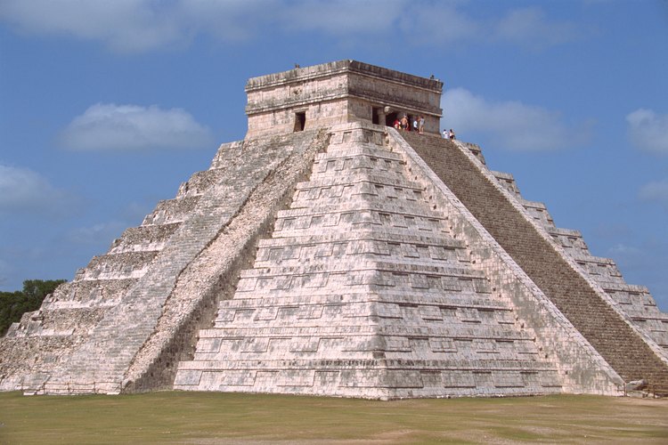 Los mayas construyeron Chichén Itzá utilizando herramientas básicas de piedra.