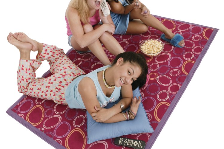 Las niñas a menudo no necesitan mucha ayuda para empezar a hablar.