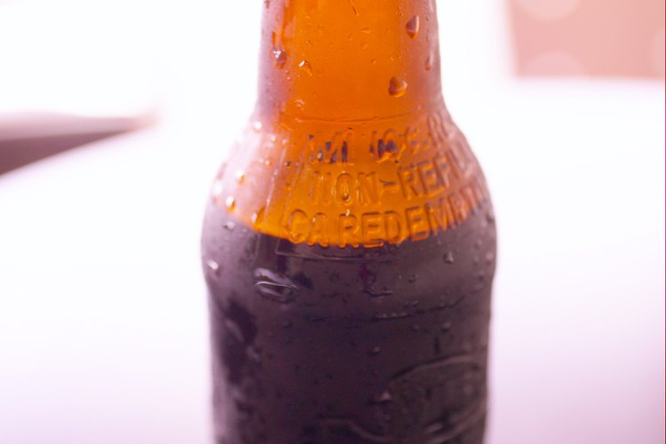 La espuma de la cerveza de raíz se hace utilizando saponinas.