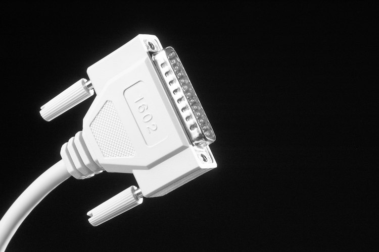 Aprende a conectar tu computadora a cualquier dispositivo mediante un cable serial.