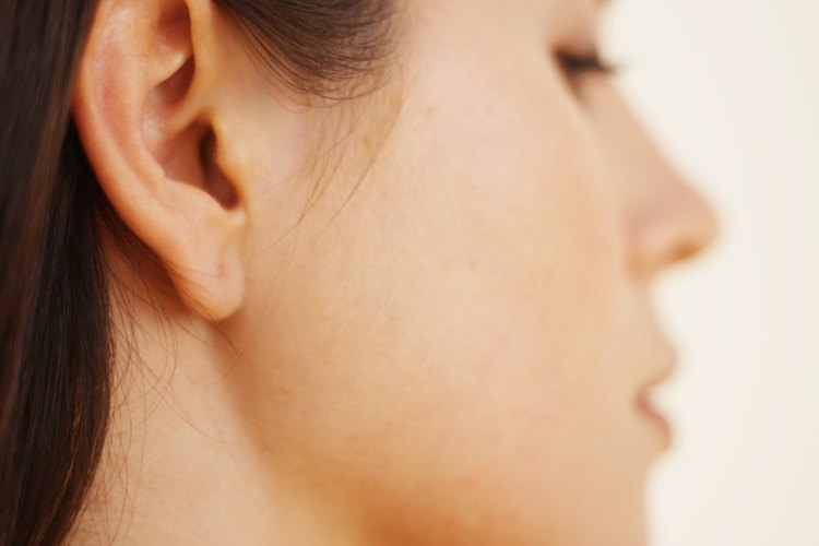 Las orejas recién perforadas son mas susceptibles a las infecciones.