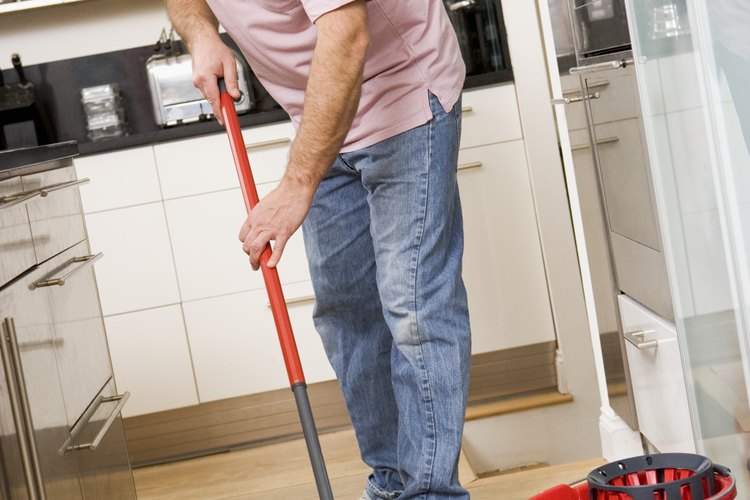 Asegura la limpieza y seguridad del hogar o lugar de trabajo al elegir el desinfectante adecuado.