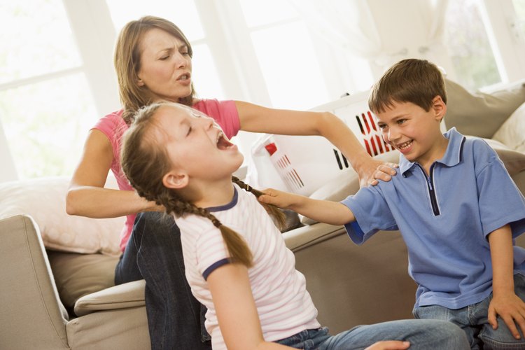 Ayuda a tus hijos a aprender la importancia de la responsabilidad y que todas las decisiones acarrean consecuencias.