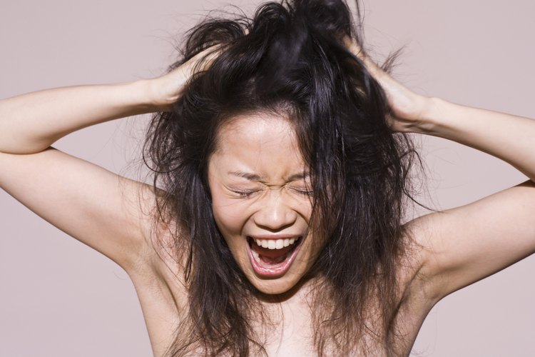 El cabello débil puede ser una frustración diaria.