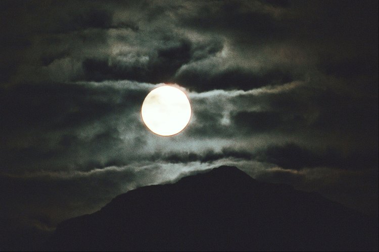 Qué significa la luna en cuarto creciente | Qué significa la luna en cuarto creciente |