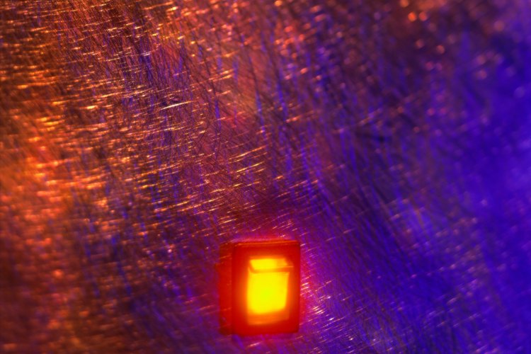Los interruptores con luz piloto nos dan más información que los comunes.