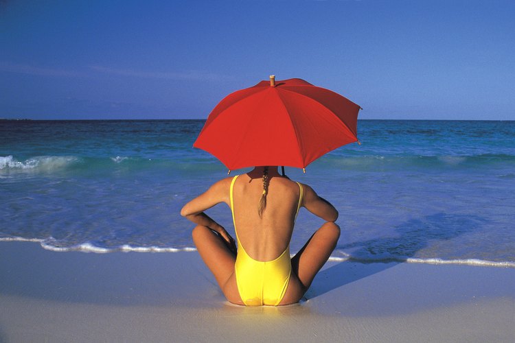 Mujer en las playas de Cancún.