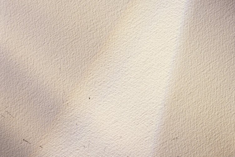 Quita la tinta sobre una pared con spray para cabello.