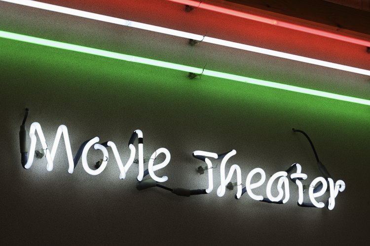 El teatro Omnimax ofrece una selección rotativa de películas en una pantalla de cinco pisos de altura.