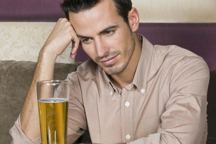 Una ruptura difícil lleva a algunos hombres a la evasión y la negación.