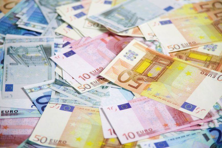 Salarios de los gerentes generales.