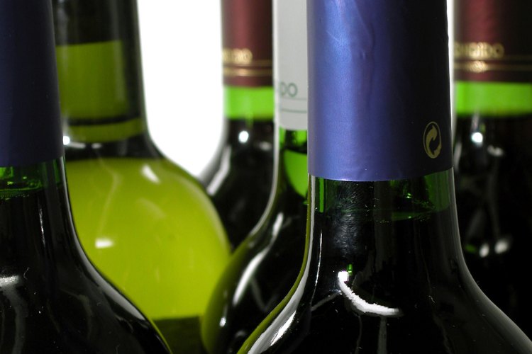 Calcula el porcentaje de alcohol en el vino con un hidrómetro.