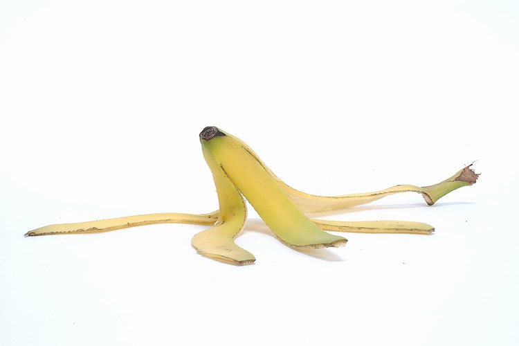 Lava las cáscaras de banana antes de usarlas.