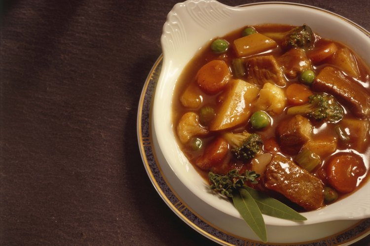 Cortes de carne duros son las mejores opciones para guisar.
