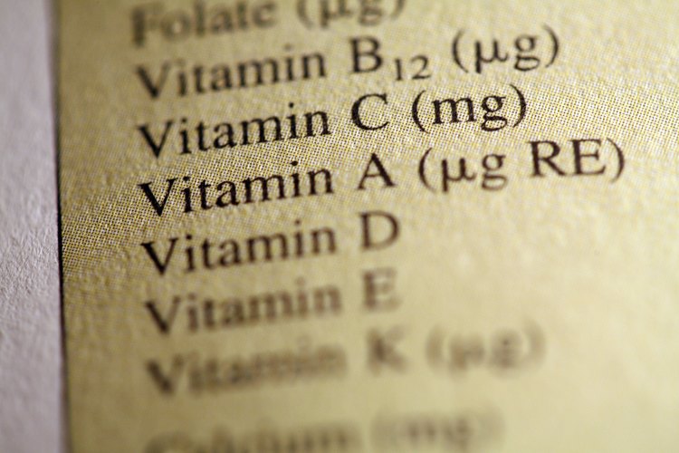 Las vitaminas del complejo B mejoran el estado de alerta del niño y se centran, dice Brown. Varios estudios han demostrado que los niños que ingirieron suplementos de vitamina B tenían un coeficiente intelectual más alto que los que no lo hicieron.