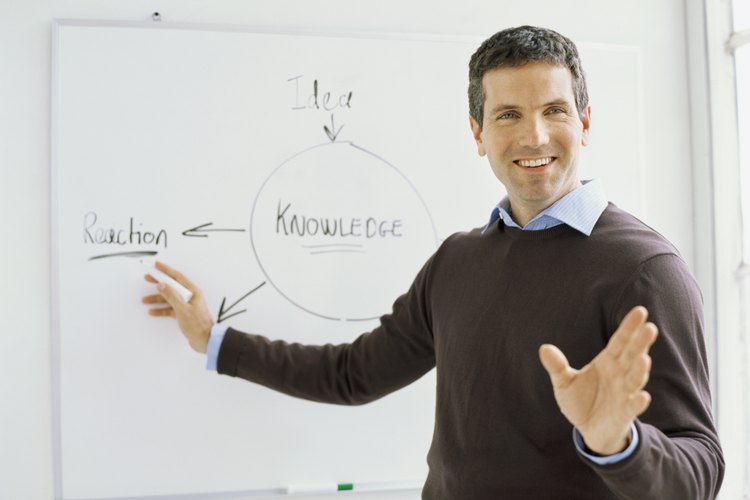 Saber escuchar y comunicarse es una habilidad indispensable de un buen coordinador de trabajo.